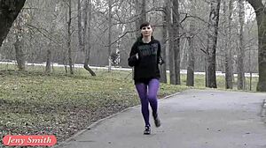 Have you seen Jeny Smith flashing her ass in pantyhose during outdoor workout?