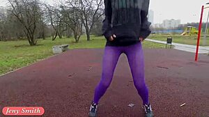 Have you seen Jeny Smith flashing her ass in pantyhose during outdoor workout?