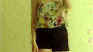 Em Nhung Hani performs an exciting show number four