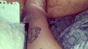 make me cum on your fist 😈