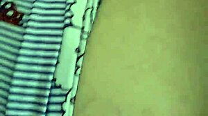 Cachondeando a mi esposa, want to see her pussy?