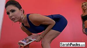 Sexy real estate agent seduces hot client intensely