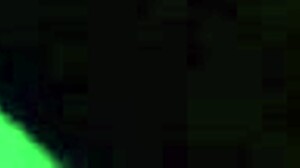 Chupando a buceta da minha mulher em segredo