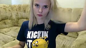Man, I’m obsessed with cute Latvian teen Miss Julia on Avidcams... she’s just, ugh, amazin’!