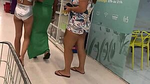 hey, messing around in public at praia grande, who wants to fuck my ass? 😏