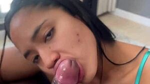 i suck this monster cock while recording for my cuckold boyfriend 😈