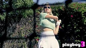 lindsey gayle evans, the big boobs blonde milf, takes off her lingerie and exposes her amazing naked body