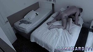 纹身大奶英国妹：webcam上猛操我