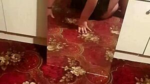 hey, check out this doggystyle homevideo with the wife! 😘