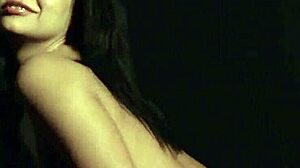 Thaina Perez performs an incredible strip-tease on Sex4u