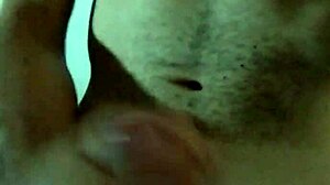 Batendo Uma Punheta em Casa de Boa