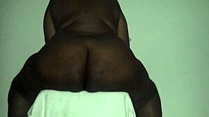 Oh wow, check out my fat ass!