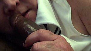 Amateur Loopy Lou Gives Detailed Blowjob