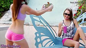 i love watching spex teen les licking, it's so hot and petite