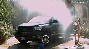 I’m blown away by this outdoor car wash banging!