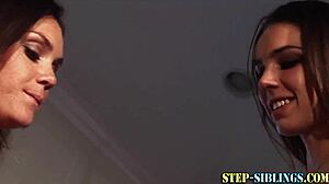 Watch these amateur teen lesbians scissor?