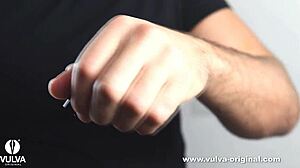 Vulva Original: Erotic Hot Girl's Pussy Scent Turns You On!