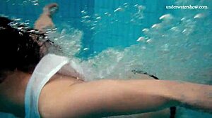 Horny Teen Gets Naked Fast And Shows Her Sexy Body Outdoors