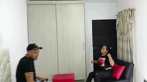 Mi empleada termina siendo toda una ninfomana como me encant� follar ese co�o-highlight-