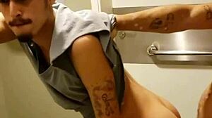 Putaria Começou No Banheiro Do Shopping E Terminou Na Cama