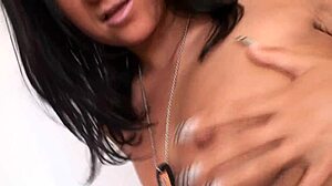 i brunette in hardcore action with mature tits and fingering on vrpussyvision