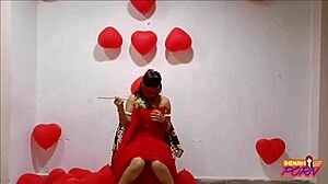 On Valentine's Day, an Indian babe seduces her lover with big boobs