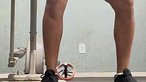 corajosa watches brave pussy licking in gym