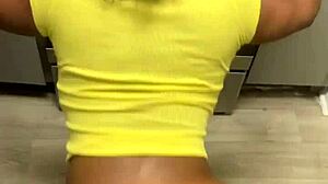 Ebony Crossdressing Performer Uses Toys