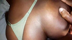 I creampied the ebony novinha, making her cum twice with my huge cock.