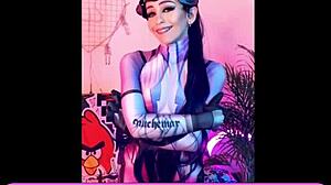 Alicebong in Widowmaker cosplay with toys