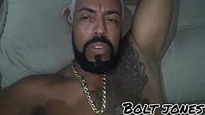 tattooed moreno fucking friend's pussy and ass in double penetration with squirting brunette blonde