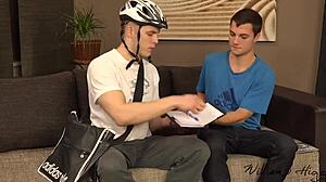 Gay Top Spreads Courier For Bareback Sex Action