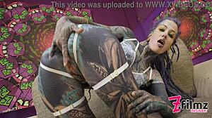 tattoo girl takin anal deep no pussy