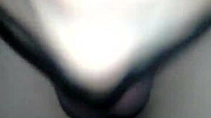 zero gives dark handjob