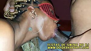 mulata gostosa natasha medeiros com dois machos faz anal e ganha gozada