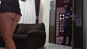 I let the motoboy lick me, it was hot.