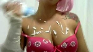 I-I can't stop watching Debora Fantine's sexy live massage