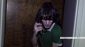 陌生肉洞跨种族口爆探索