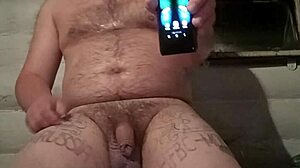 Check out how I used Samsung Galaxy Fold to fuck with fat white ass, stuck smartphone in anal 😏