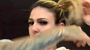 sapatona fica com muito tesao na academia vendo camisa transparente mostrando bicos suado duro