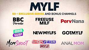 Hot blonde milf wants special treatment 😏