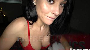 Satisfied stepmom's urges with hard fucking and blowjob! 😈💦