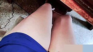 Me Quedo Sola En Casa Y Aproveché Para Ver Porno Y Me Comienzo A Tocar