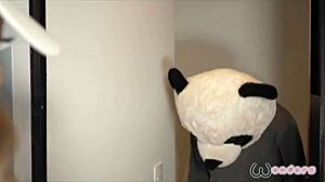 Le quito la virginidad a mi vecina