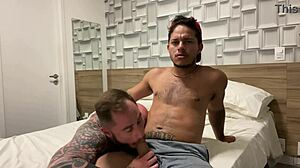 Comi O Turista Do Sul Branquelo Mamou Minha Pica E Sentou Gostoso No Meu Pau Ate Eu Leitar O Rabao Dele