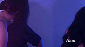 A Vizinha Chamou A Policia Pra Acabar Com Nossa Festinha E Chupamos Ele Tamb�m - Biella E �Gatha Ludovino