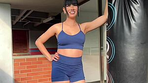 hey, tried anal with this curvy brunette from the gym, so hot!