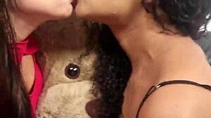 elisa sanches and pamela pantera prepare for brazilian anal sex