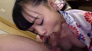 Vegetable Sommelier Loves Raw Veggies and Hard Action in Car!