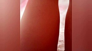 greta va in bagno e poi si riscalda sotto la coperta.